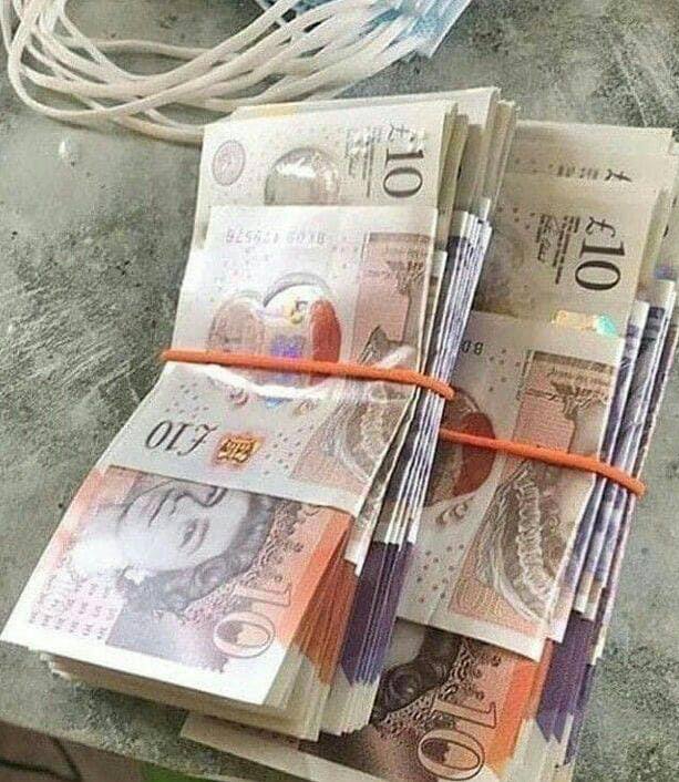 Fake Pounds Banknotes