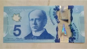 Fake $5 CAD Notes